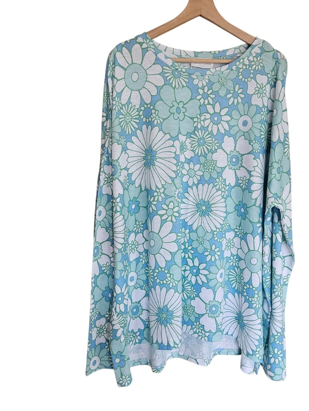 Smith & Quinn Oversize vibrant retro 1970s psychedelic floral Cottagecire Boho